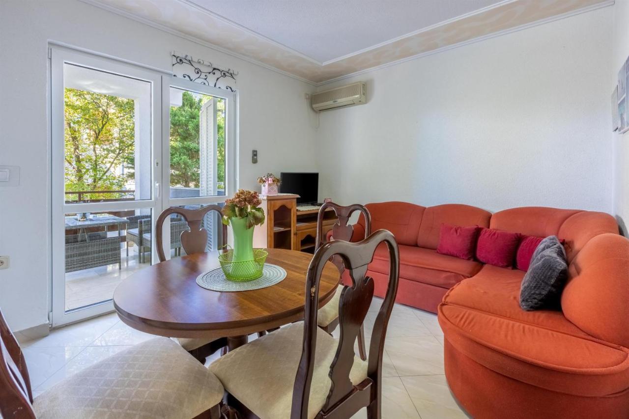 Apartments Pera Selce Exterior photo